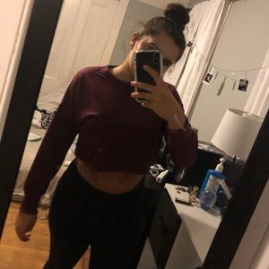 Cropped maroon sweatshirt